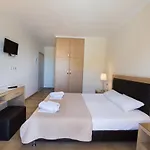 Marina Pansion Hotel
