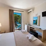 Marina Pansion Hotel