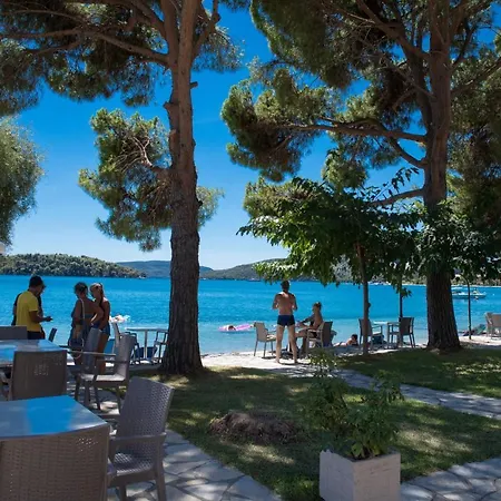 فندق Marina Pansion نيدري