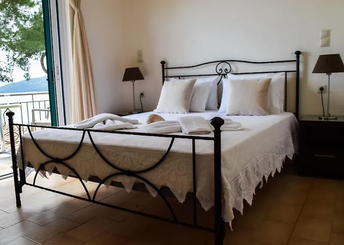 Marina Pansion فندق